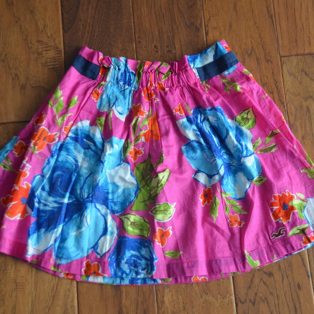 Hollister Pink & Floral Lined Mini Skirt Size S